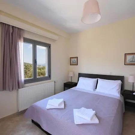 Seaside Andronikos أمارنثوس